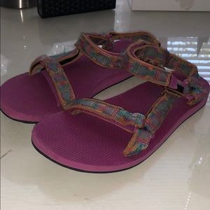 Hot Pink Tevas w/ Aztec print straps